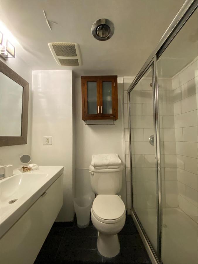 Lovely Condo Ванкувър Екстериор снимка